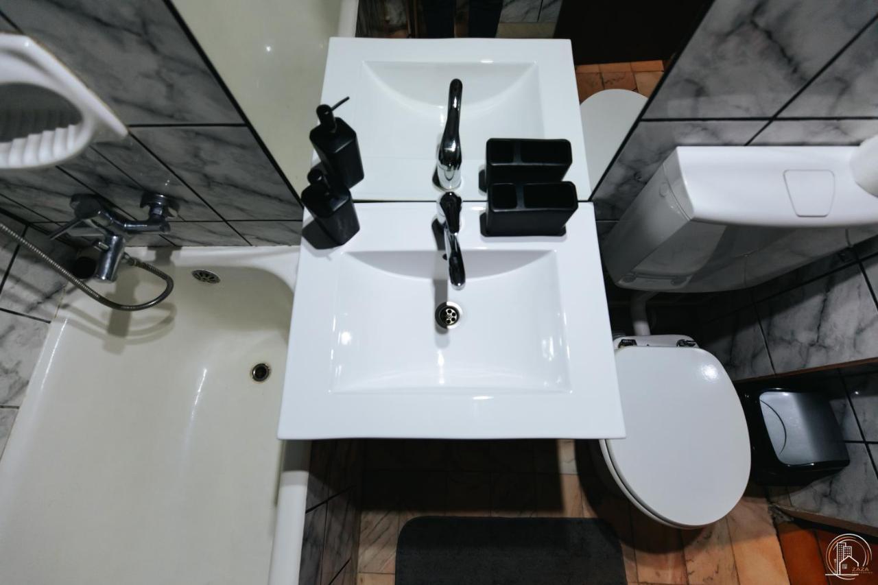 Zaza Apartament - Central Area, With Balcony Targu Jiu Ngoại thất bức ảnh