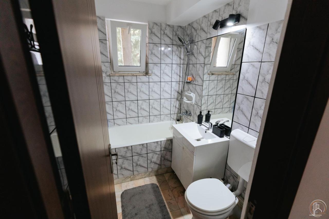 Zaza Apartament - Central Area, With Balcony Targu Jiu Ngoại thất bức ảnh