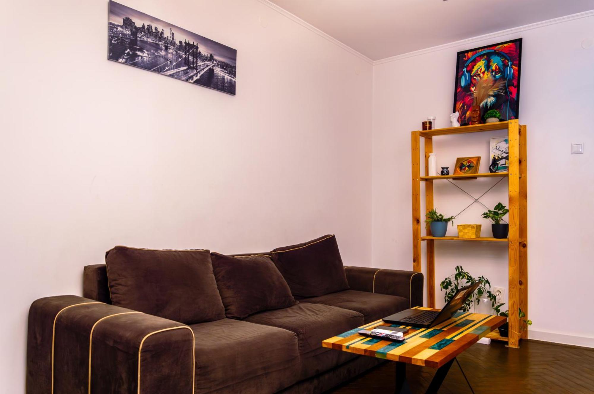 Zaza Apartament - Central Area, With Balcony Targu Jiu Ngoại thất bức ảnh